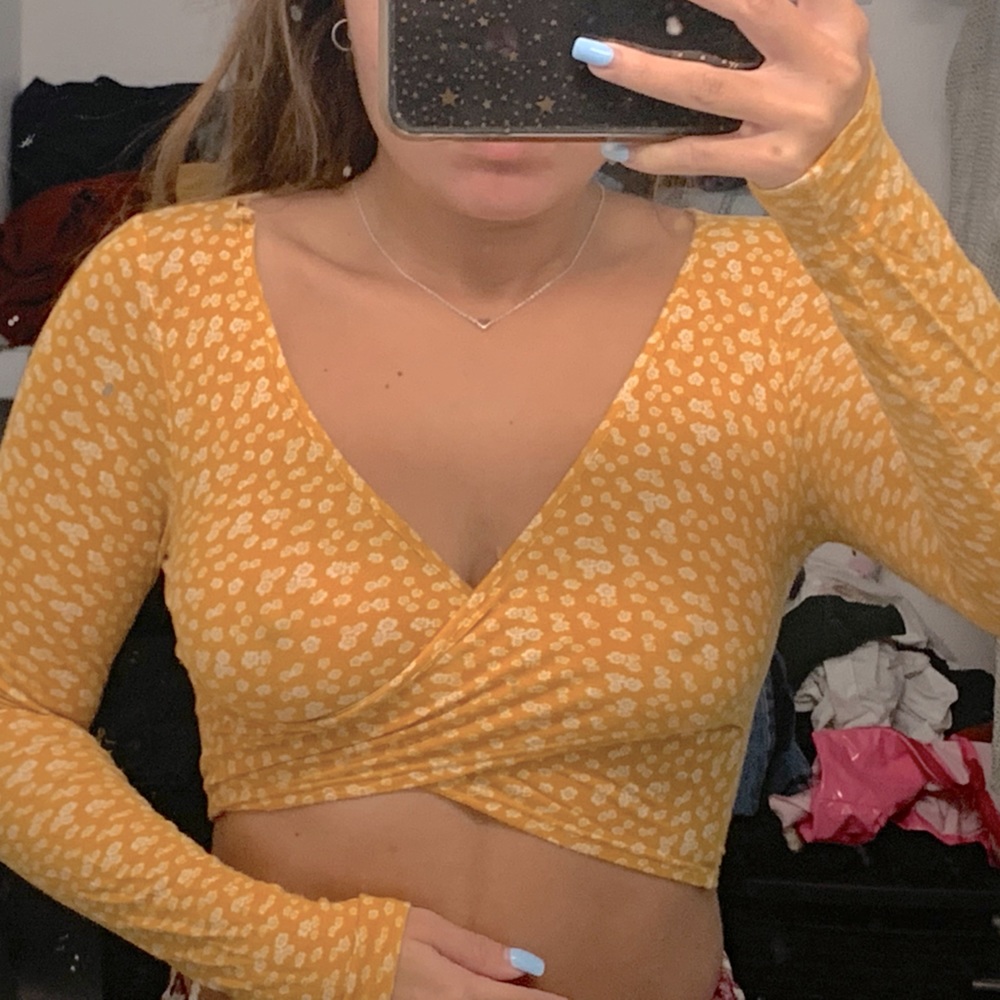 Forever 21 floral crop